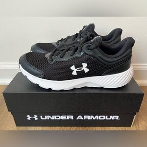Boys’ Under Armour Charged Escape 4 Big Kids' Running Shoes, Size 6 Black NEW